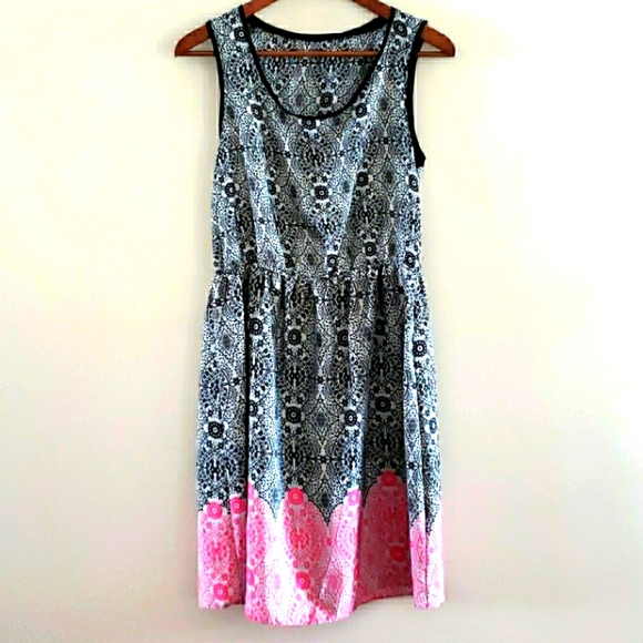 Flowy Black Pink Printed Light Weight Dress Pleated Skirt 8 - Picture 1 of 4